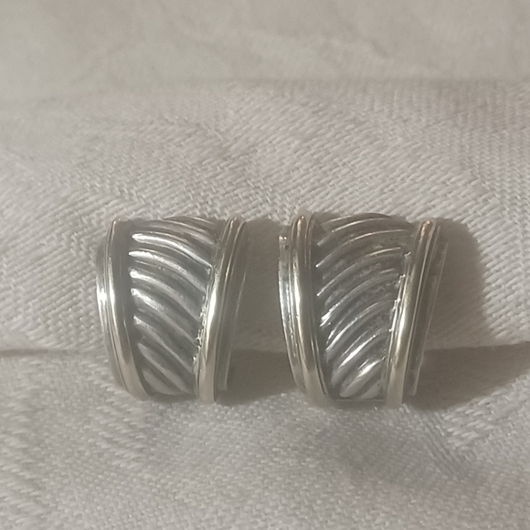 David Yurman Thoroughbred Omega Back Earrings, SS & 14k - Picture 6 of 9